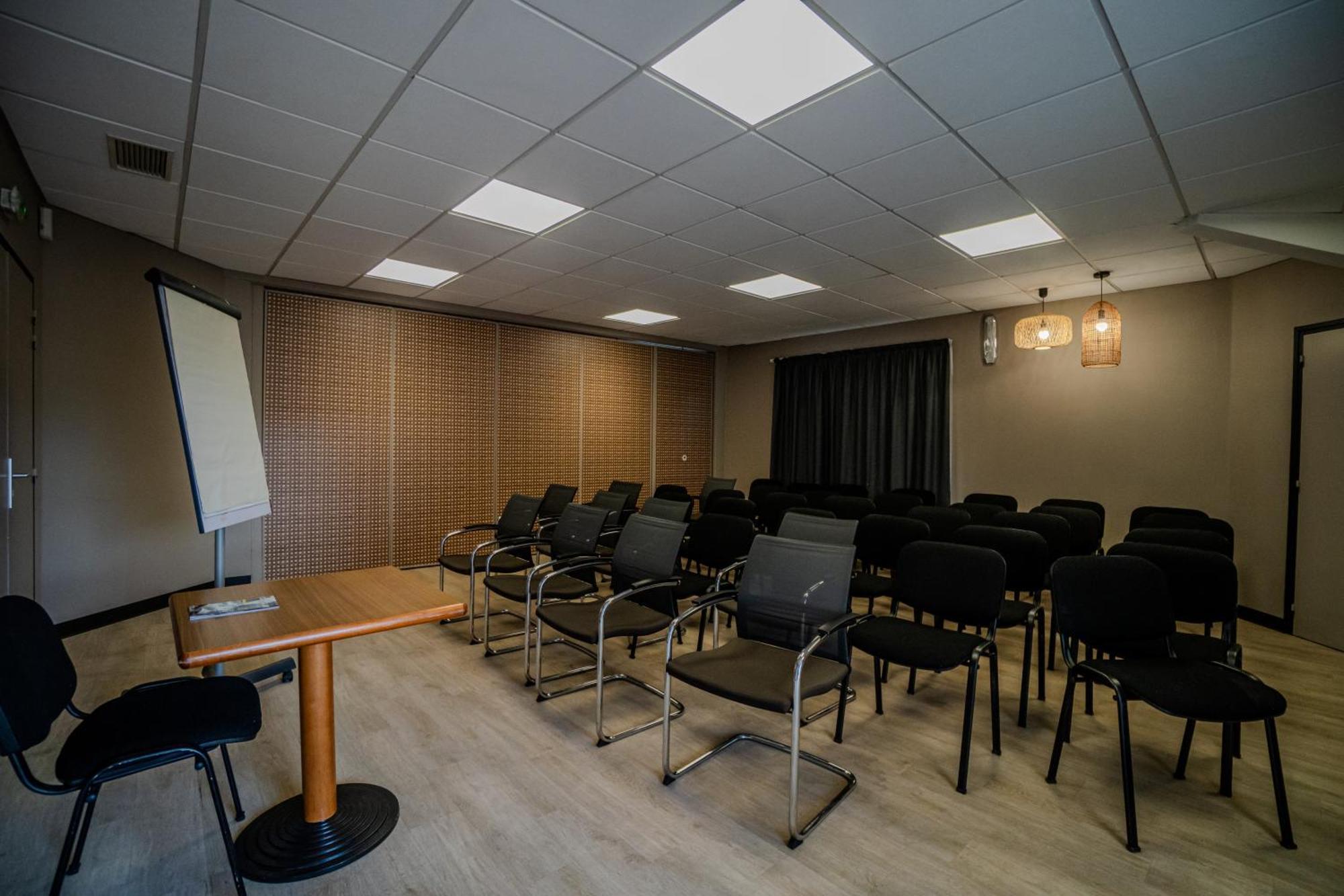 Greet Hotel Castres Saix Saix  Εξωτερικό φωτογραφία